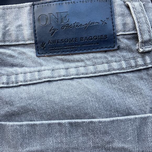 One x One Teaspoon Jeans Sz 27 Gray Distressed Awesome Baggies Tapered Mid Rise - Picture 13 of 14